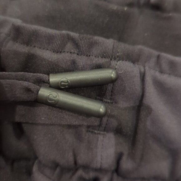 Lululemon Keep Moving Pant 7/8 High-Rise Heritage 365 Camo Deep Coal Multi - Picture 11 of 11